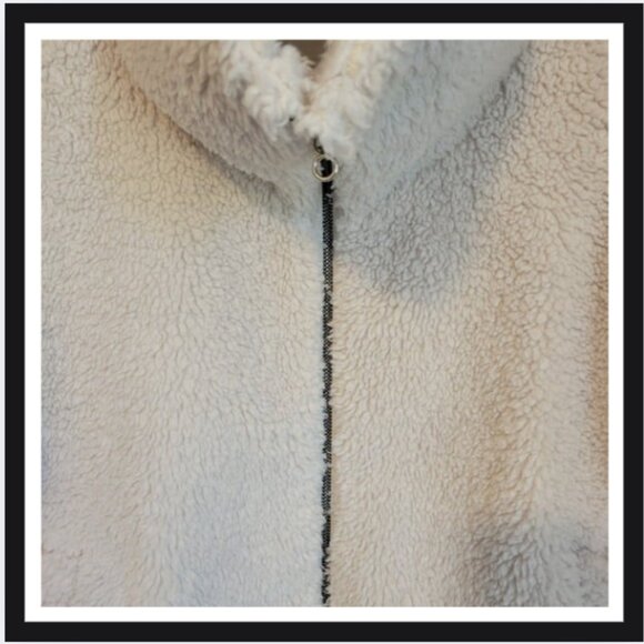 Lululemon Cinchable Fleece Zip-Up - Picture 7 of 7